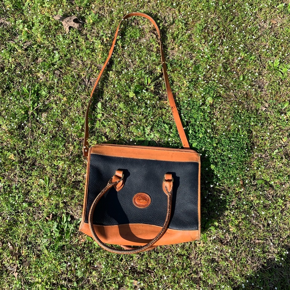 Authentic Dooney & Bourke Leather Purse